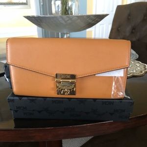 NWT 100% authentic MCM cross body wallet